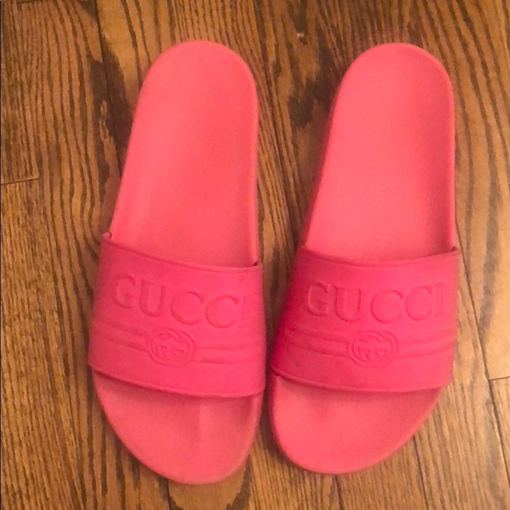 Men’s gucci slides
